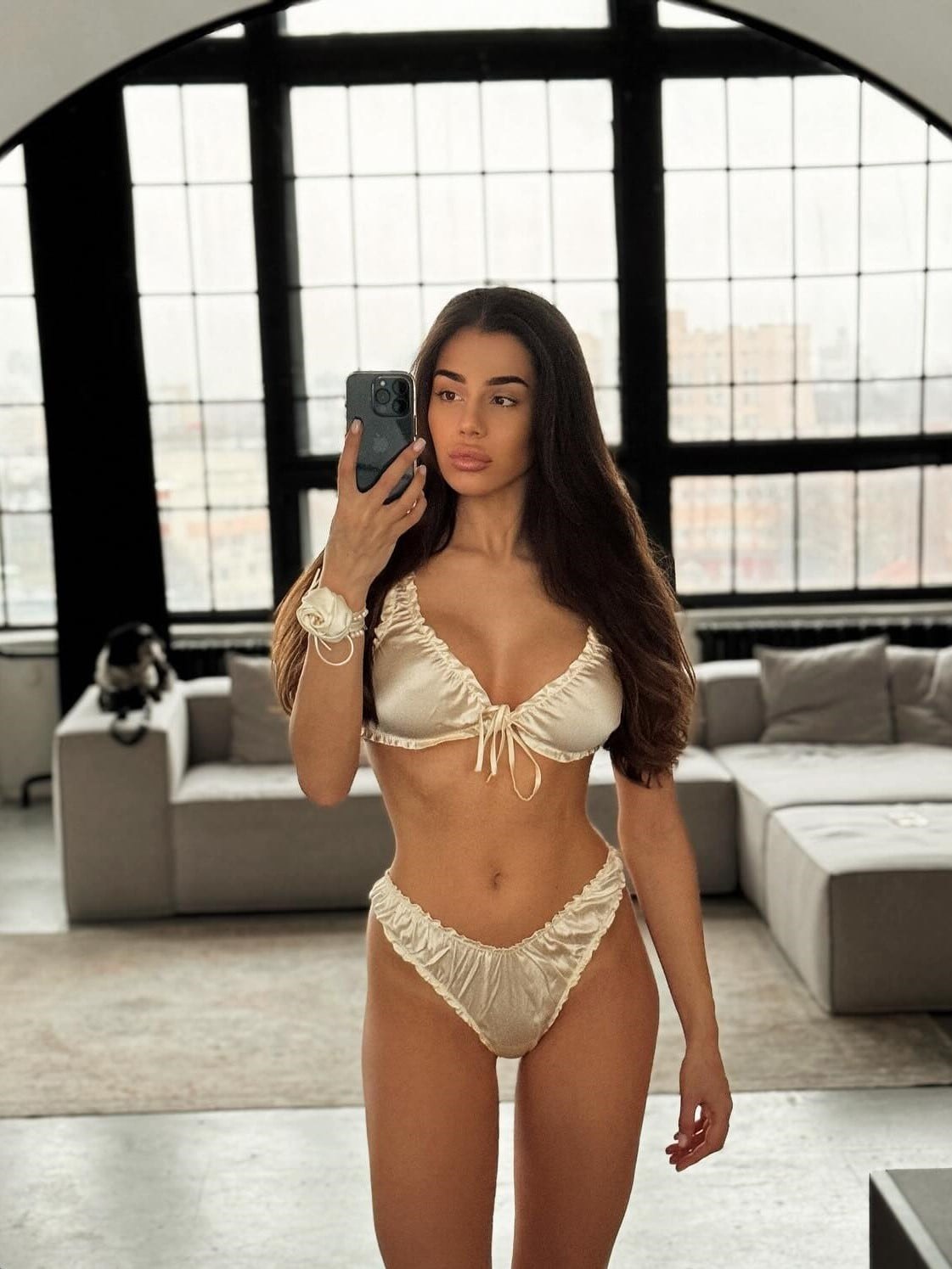 Кристина (093)600-61-31