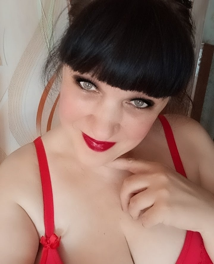 Nika +38(063)689-6370